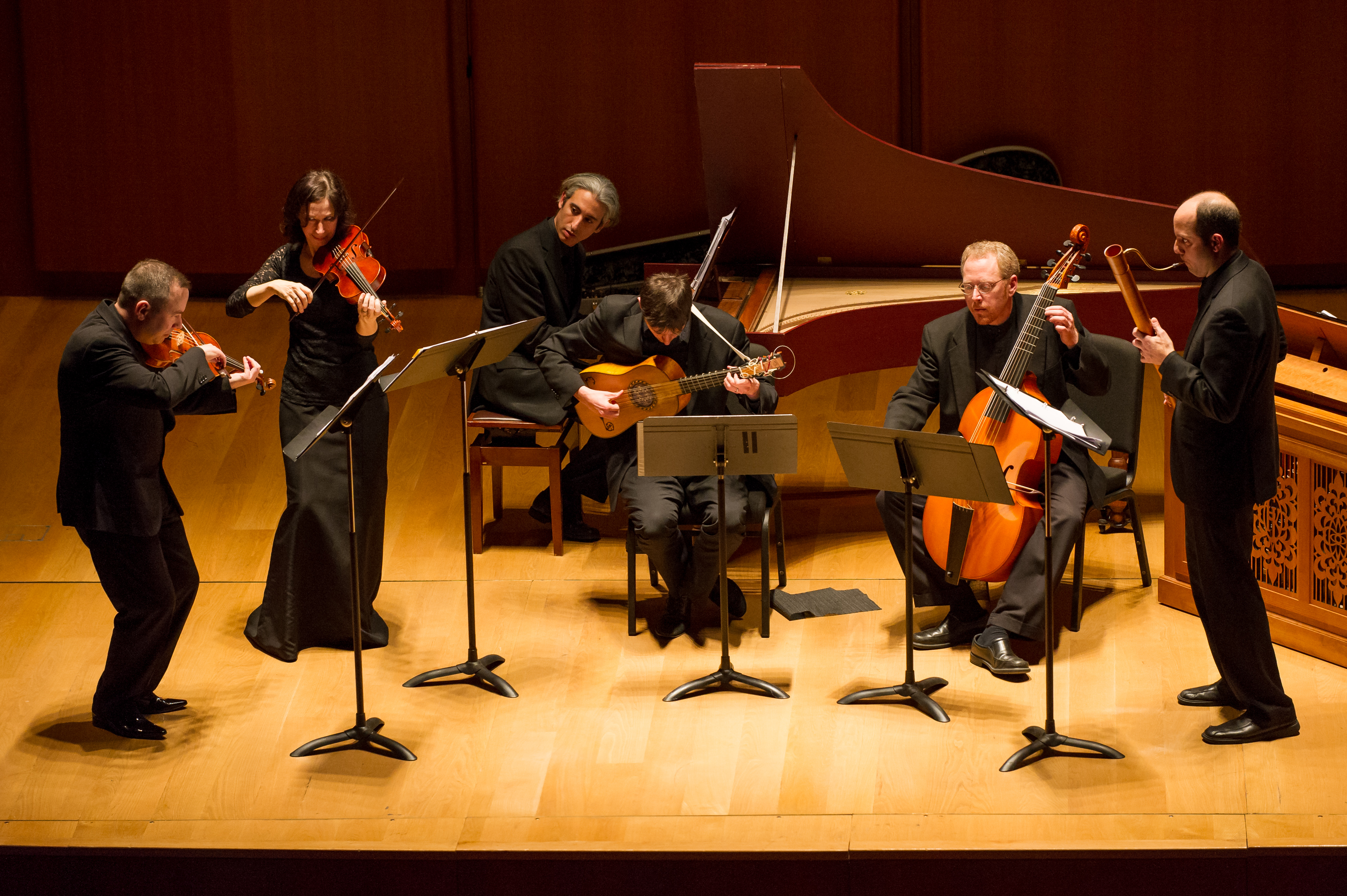 Mealy with the ensemble Quicksilver (Photo: Ian Douglas)